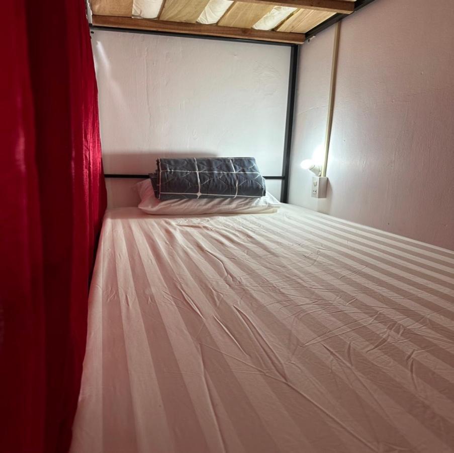 Aurora Backpackers Hostel Luang Prabang Extérieur photo