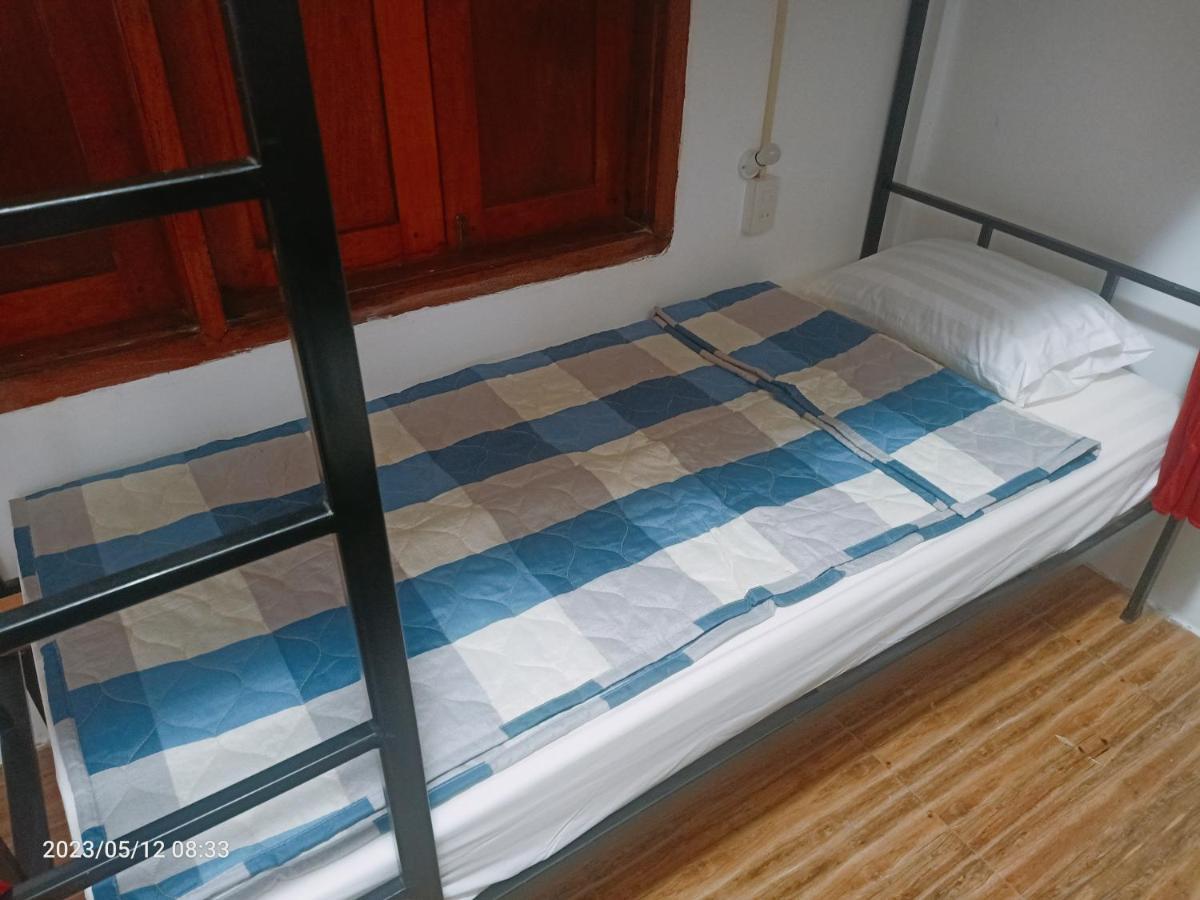 Aurora Backpackers Hostel Luang Prabang Extérieur photo