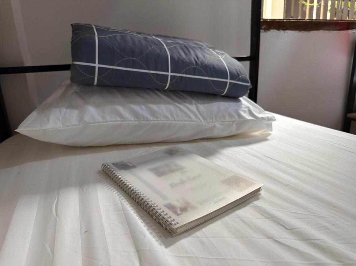 Aurora Backpackers Hostel Luang Prabang Extérieur photo