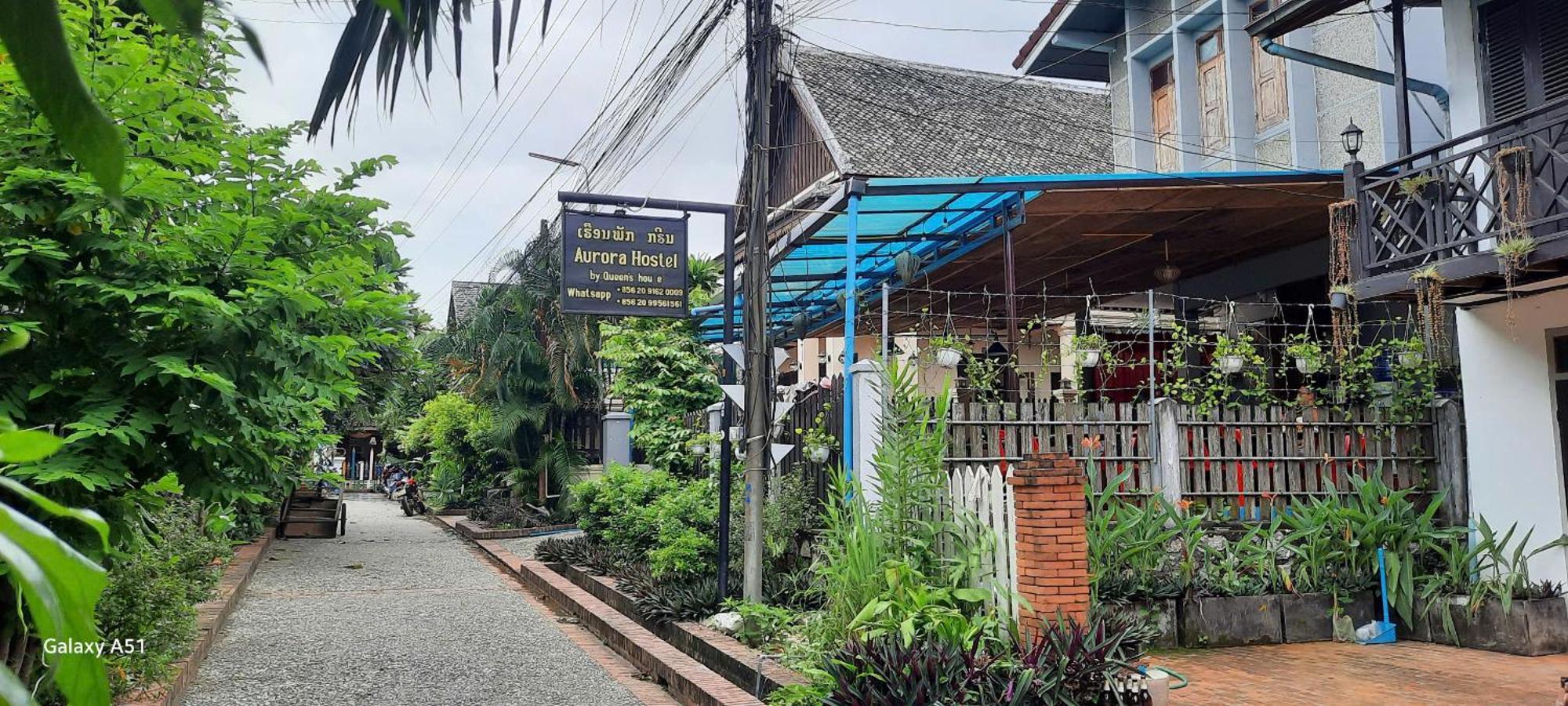 Aurora Backpackers Hostel Luang Prabang Extérieur photo