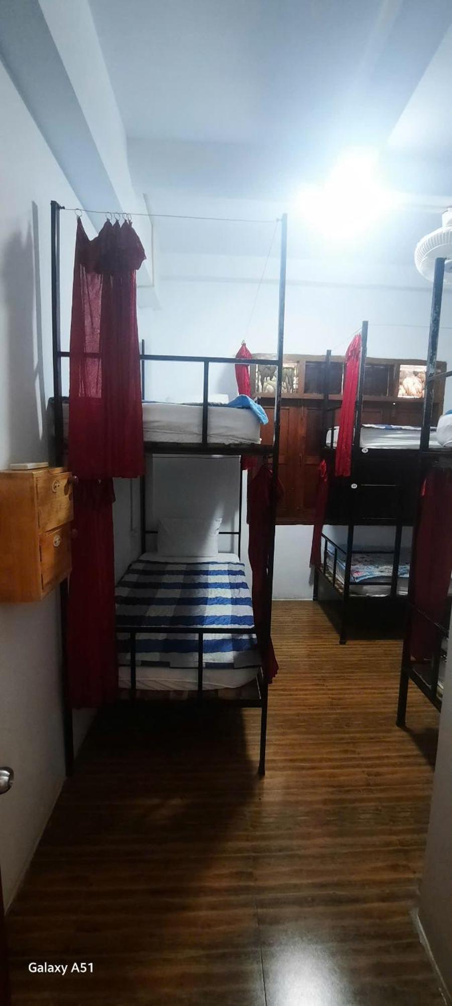 Aurora Backpackers Hostel Luang Prabang Extérieur photo