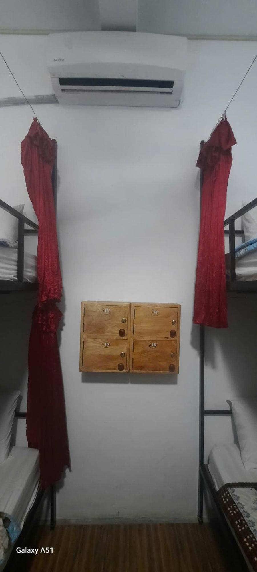 Aurora Backpackers Hostel Luang Prabang Extérieur photo