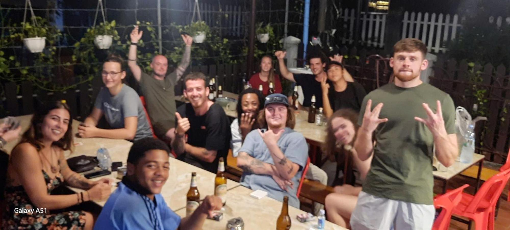 Aurora Backpackers Hostel Luang Prabang Extérieur photo